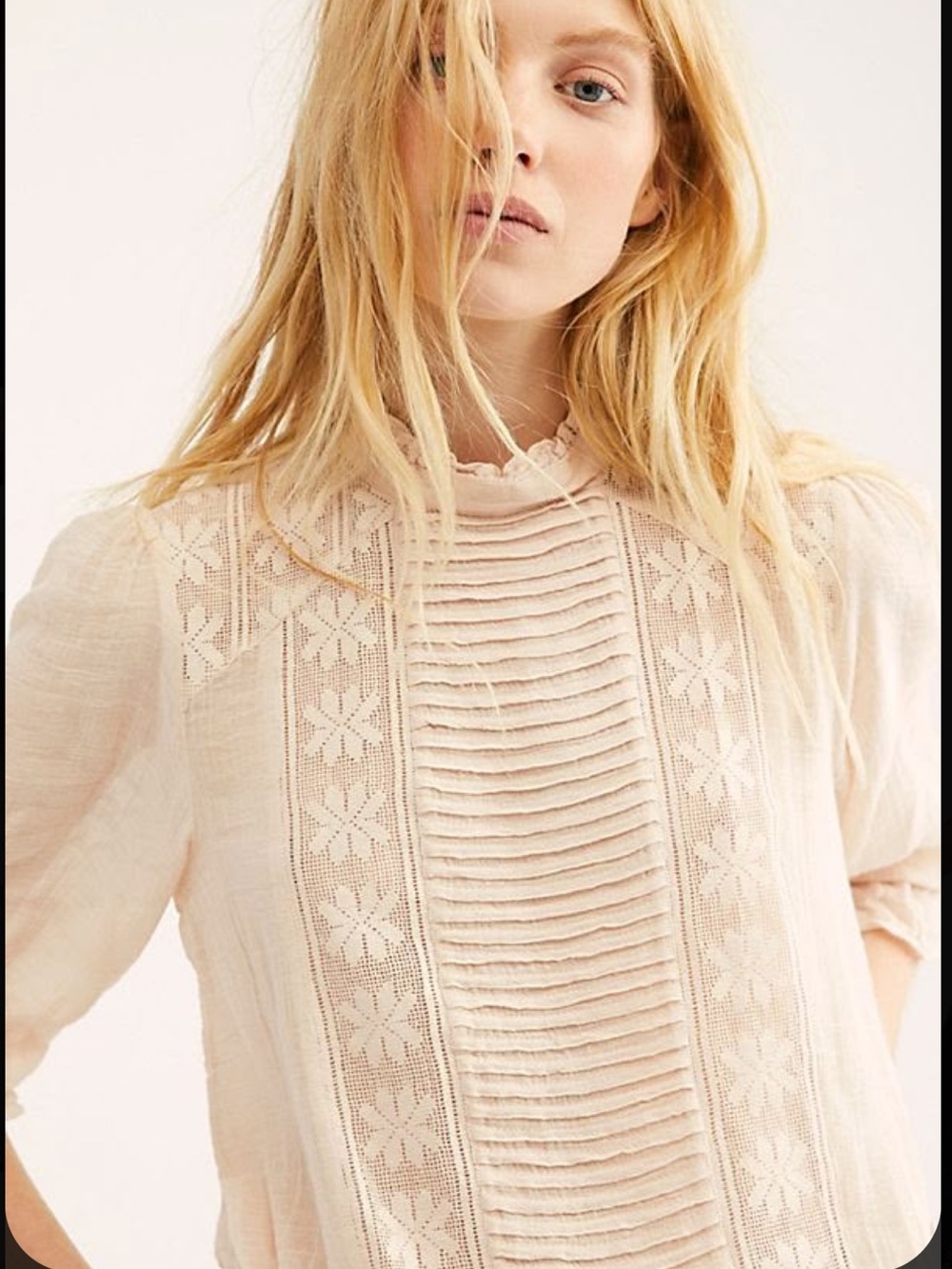 Free People Cream Lace Blouse with floral embroidery and vertical pleating - XS
